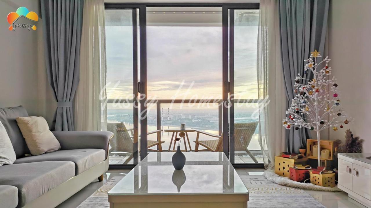 Yussy 2 Bedroom Sea View Condo At R&F Princess Cove Джохор Бахру Екстериор снимка