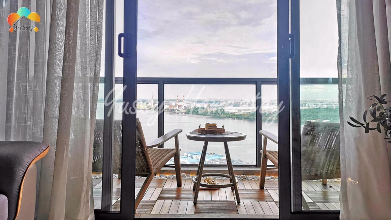 Yussy 2 Bedroom Sea View Condo At R&F Princess Cove Джохор Бахру Екстериор снимка