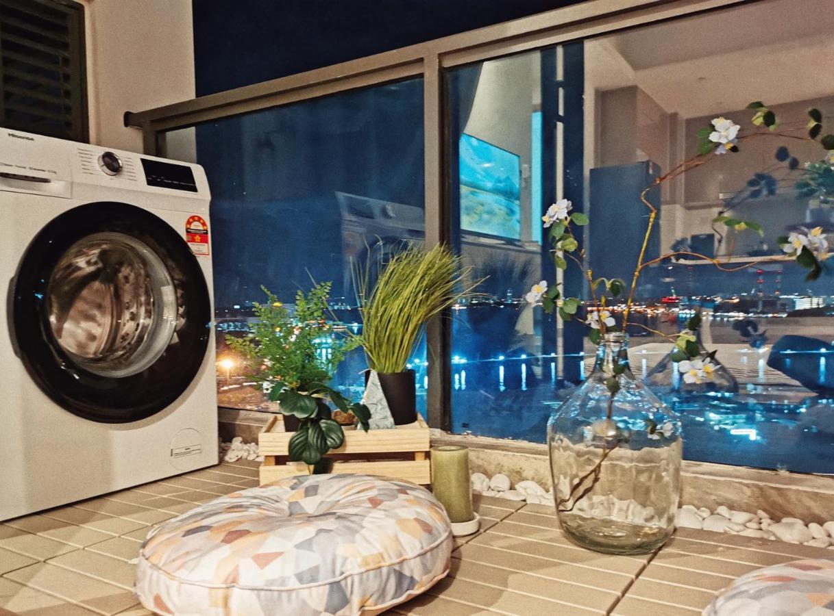 Yussy 2 Bedroom Sea View Condo At R&F Princess Cove Джохор Бахру Екстериор снимка